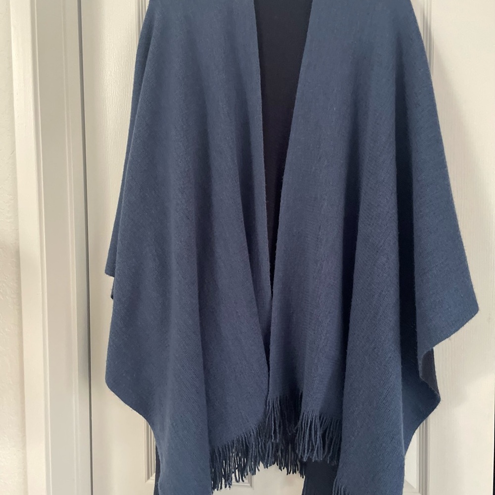 Coldwater Creek Topper: thin soft knit, reversible med blue/navy. 32".
